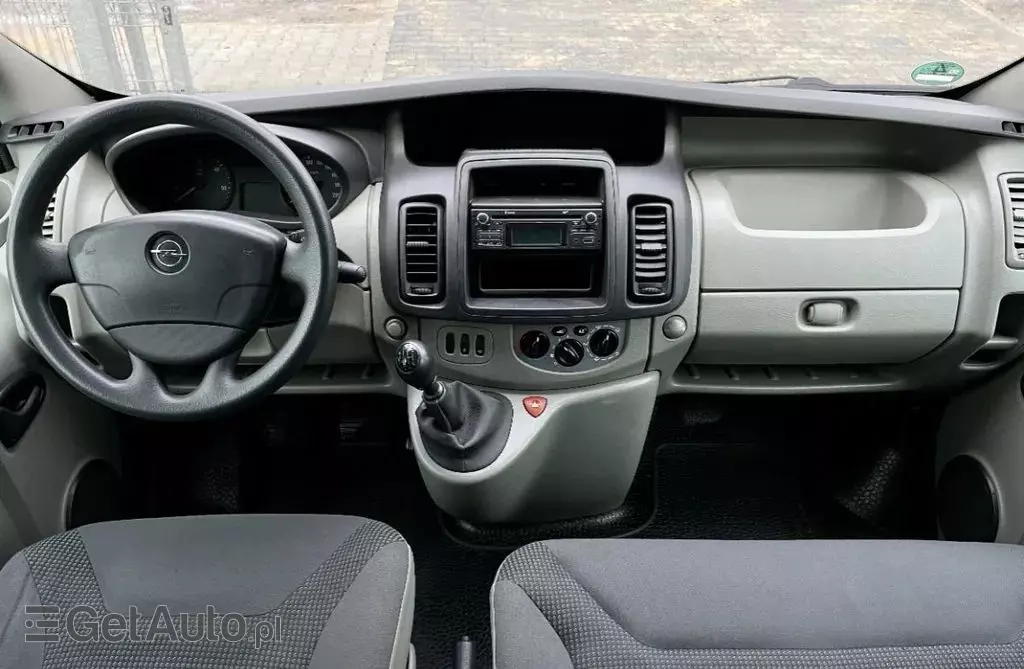 OPEL Vivaro 