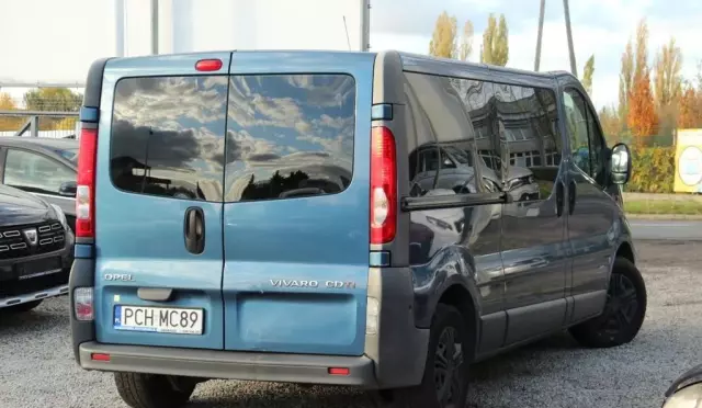 OPEL Vivaro 