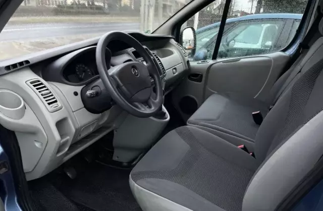 OPEL Vivaro 