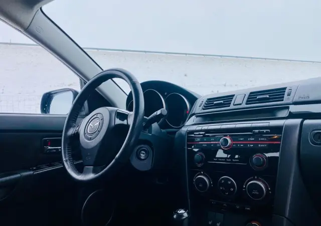 MAZDA 3 1.6 Sport Active