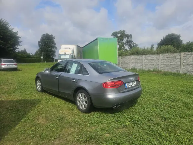 AUDI A4 A4