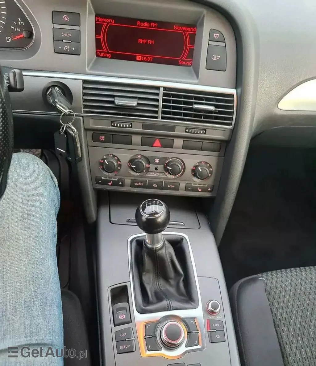 AUDI A6 