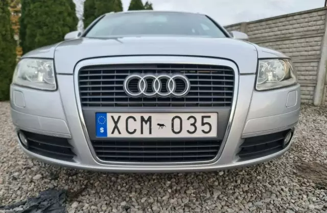 AUDI A6 