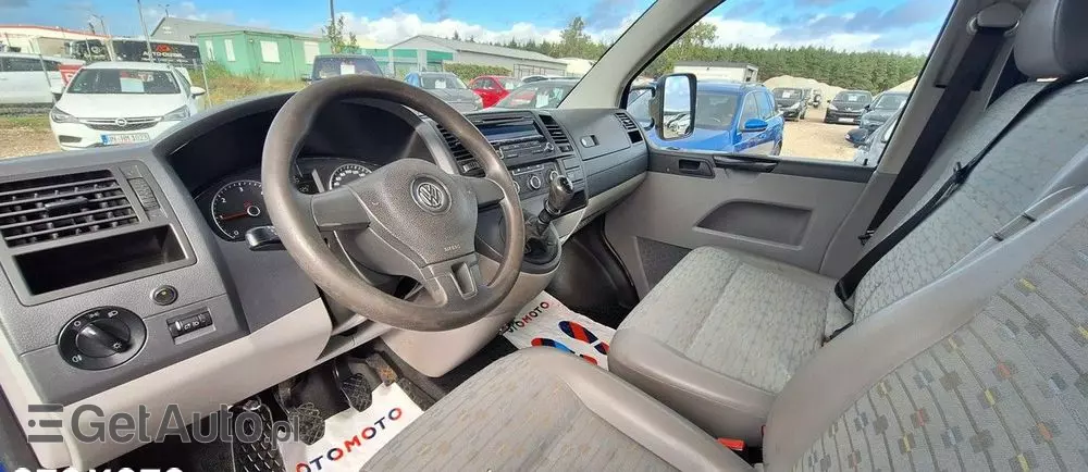 VOLKSWAGEN Transporter 
