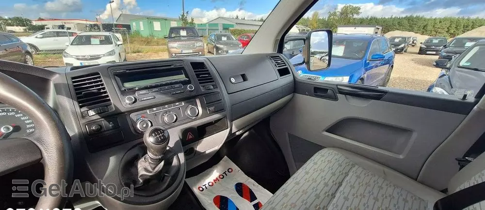 VOLKSWAGEN Transporter 