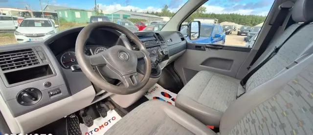 VOLKSWAGEN Transporter 