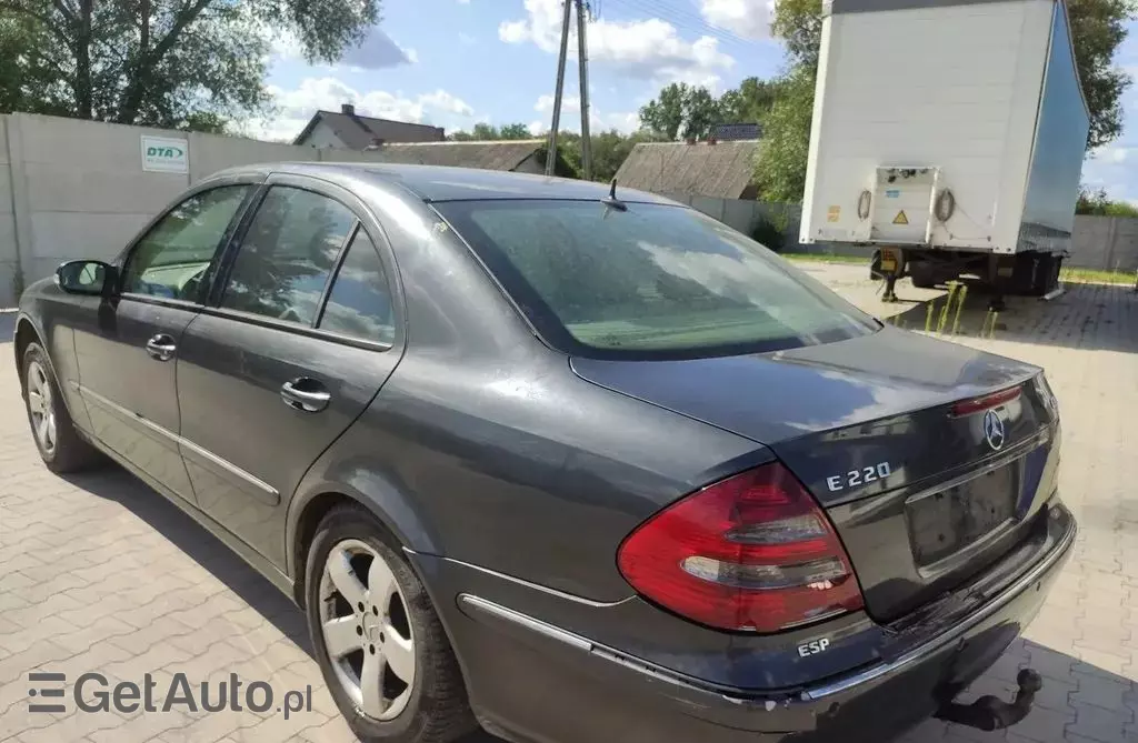 MERCEDES-BENZ Klasa E 