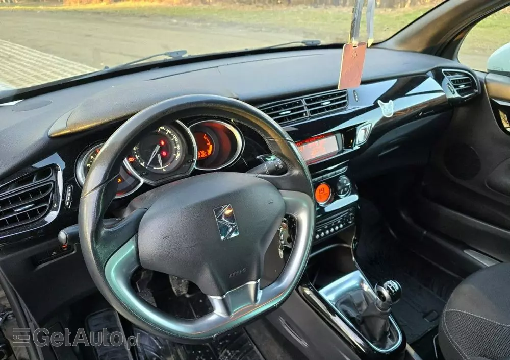 CITROËN DS3 1.6 e-HDi SoChic