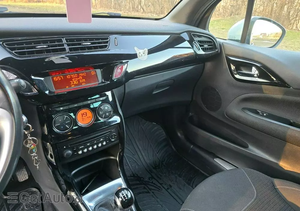 CITROËN DS3 1.6 e-HDi SoChic