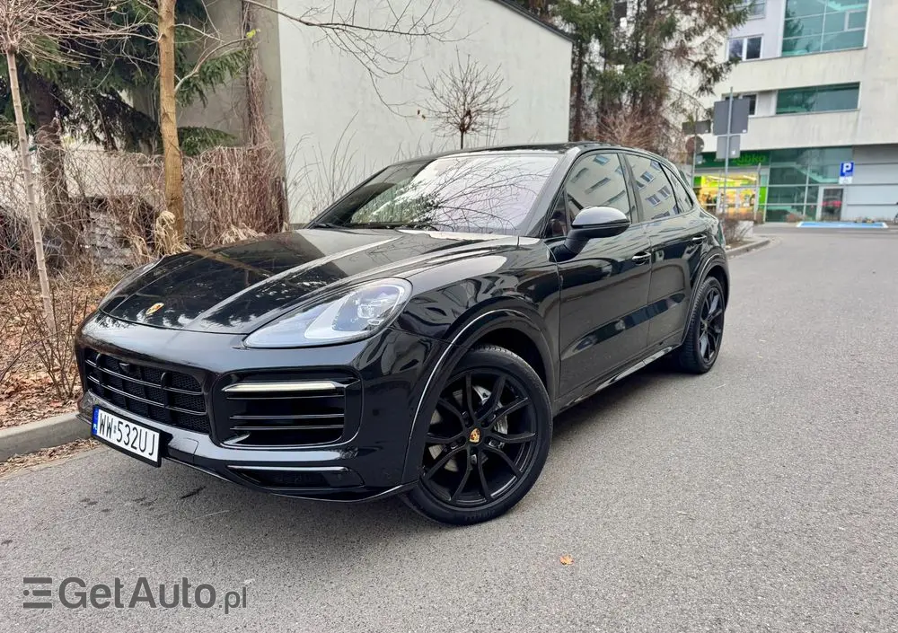PORSCHE Cayenne Platinum Edition