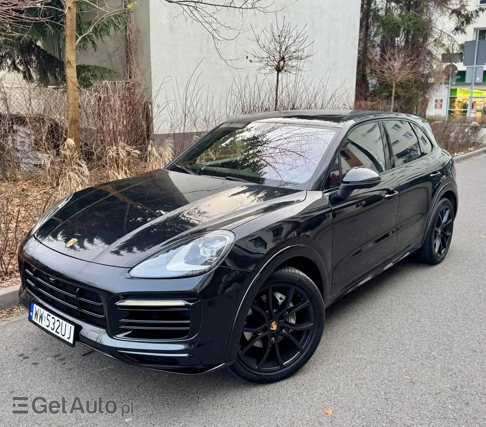 PORSCHE Cayenne Platinum Edition