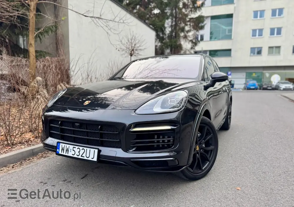 PORSCHE Cayenne Platinum Edition