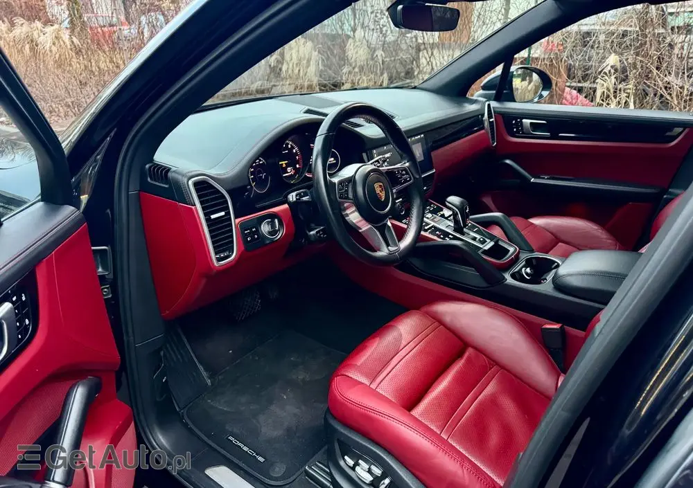 PORSCHE Cayenne Platinum Edition