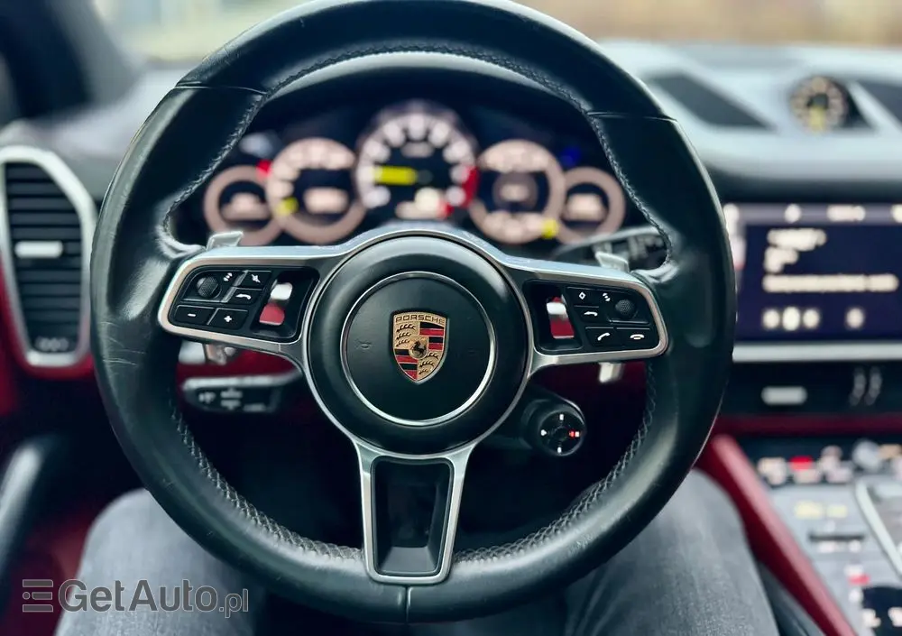 PORSCHE Cayenne Platinum Edition