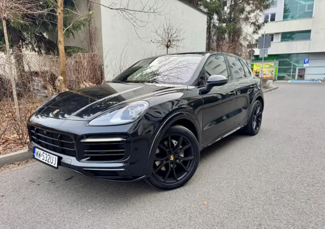 PORSCHE Cayenne Platinum Edition