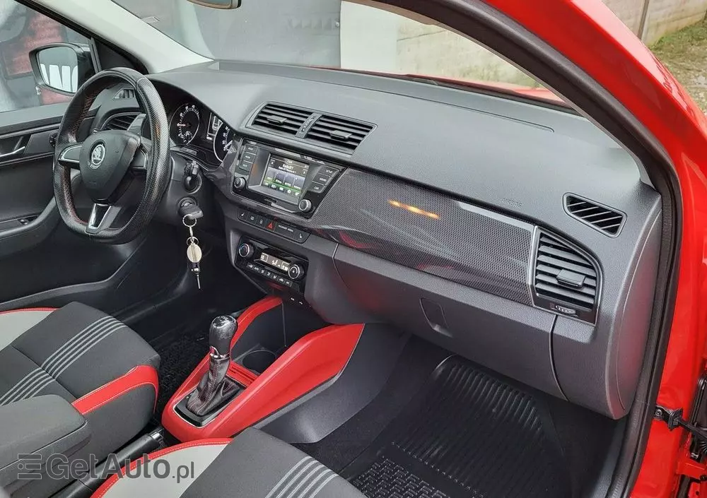SKODA Fabia 