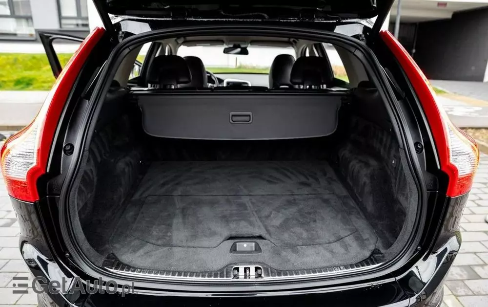 VOLVO XC 60 2.4D AWD