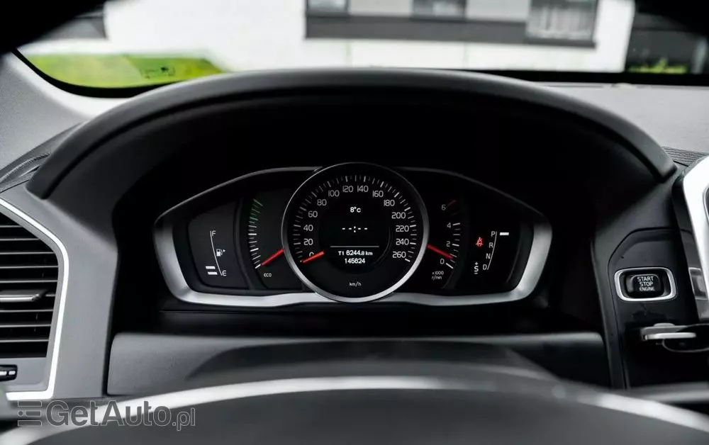 VOLVO XC 60 2.4D AWD