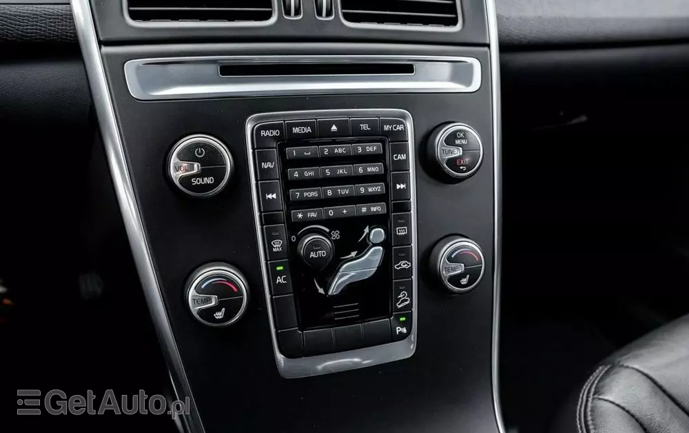 VOLVO XC 60 2.4D AWD