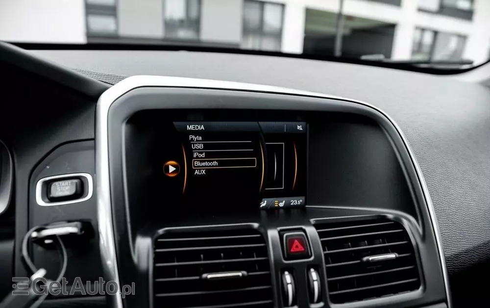 VOLVO XC 60 2.4D AWD