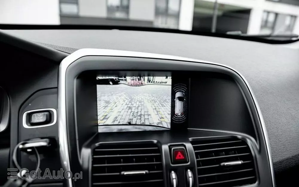 VOLVO XC 60 2.4D AWD