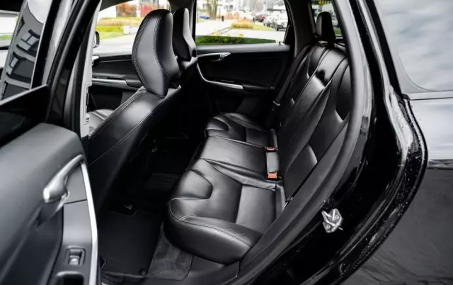 VOLVO XC 60 2.4D AWD