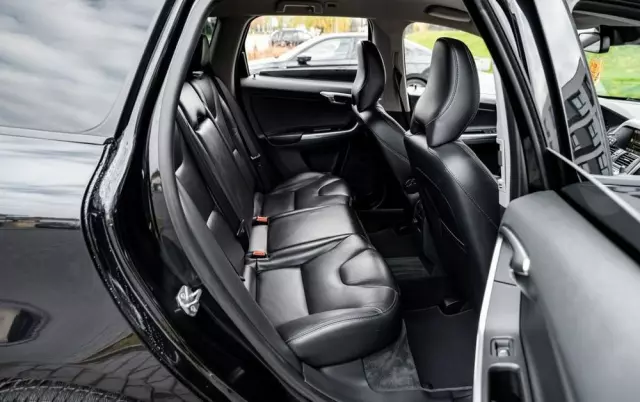 VOLVO XC 60 2.4D AWD