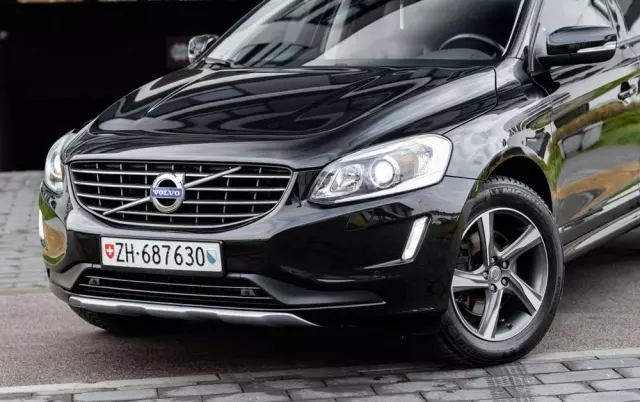 VOLVO XC 60 2.4D AWD