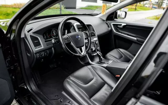 VOLVO XC 60 2.4D AWD