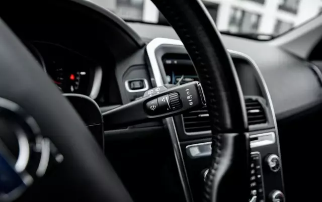 VOLVO XC 60 2.4D AWD