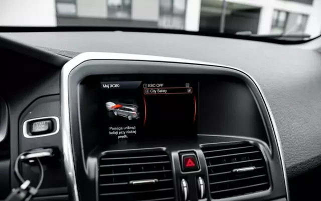 VOLVO XC 60 2.4D AWD