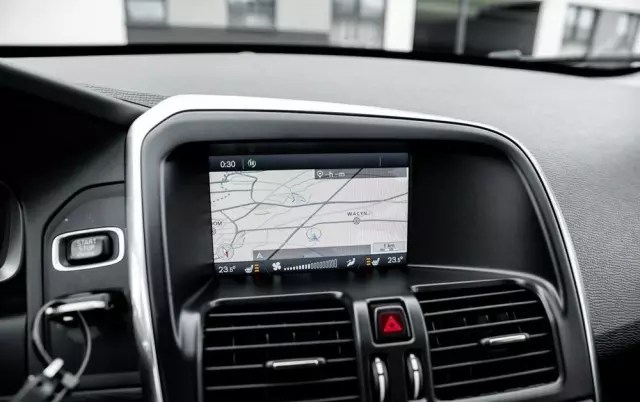 VOLVO XC 60 2.4D AWD