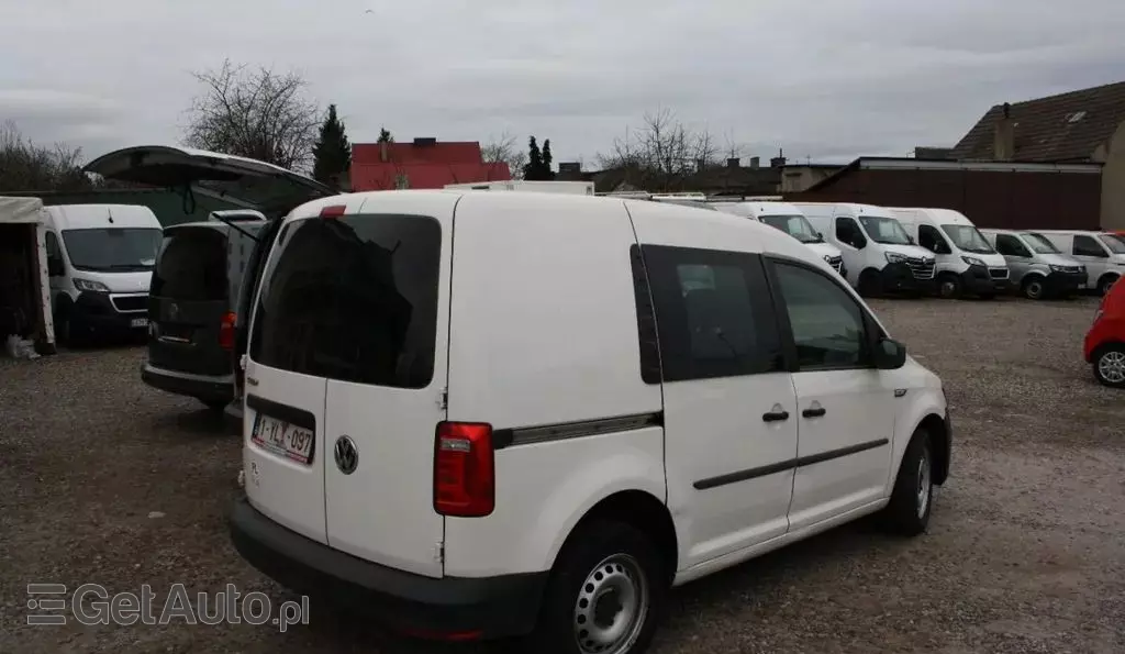 VOLKSWAGEN Caddy 