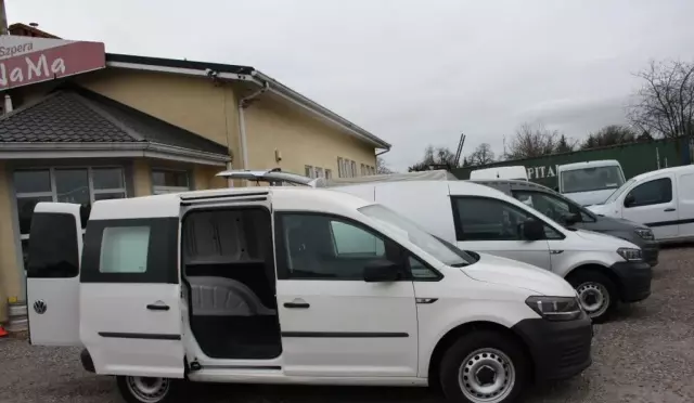 VOLKSWAGEN Caddy 