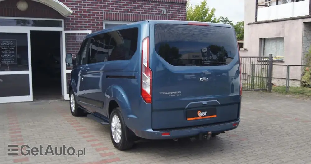 FORD Tourneo Custom 2.0 EcoBlue L1 Titanium SelectShift