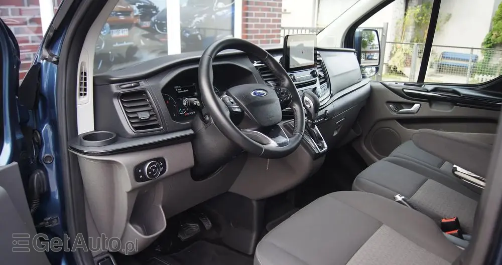 FORD Tourneo Custom 2.0 EcoBlue L1 Titanium SelectShift