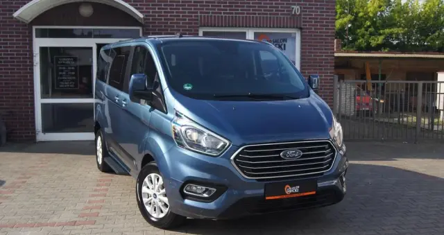 FORD Tourneo Custom 2.0 EcoBlue L1 Titanium SelectShift