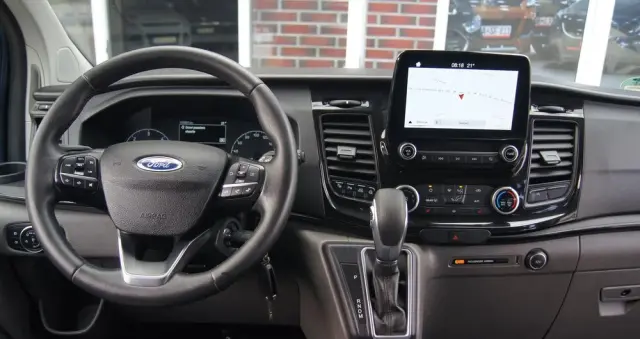 FORD Tourneo Custom 2.0 EcoBlue L1 Titanium SelectShift