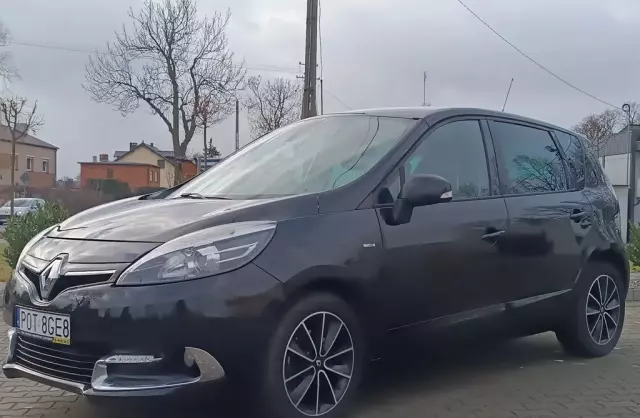 RENAULT Scenic 