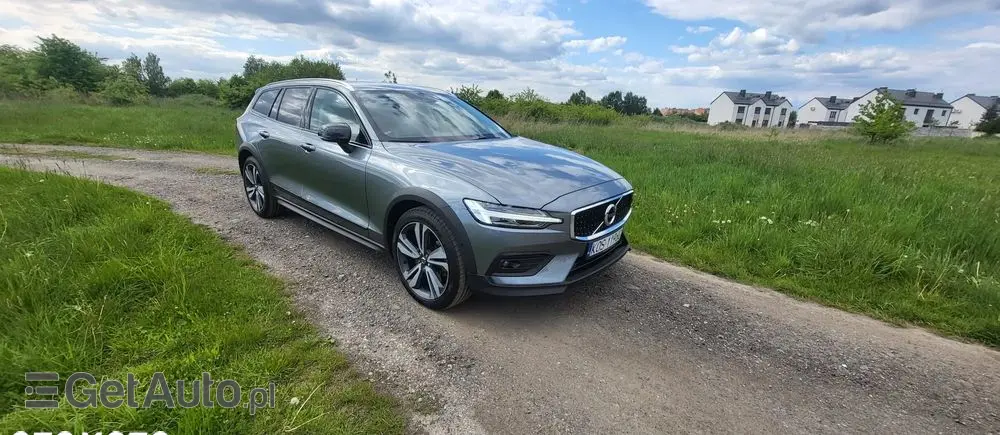 VOLVO V60 D4 AWD Momentum