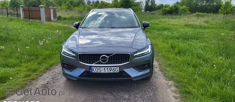 VOLVO V60 D4 AWD Momentum