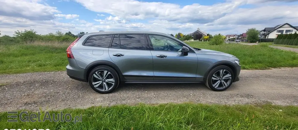VOLVO V60 D4 AWD Momentum