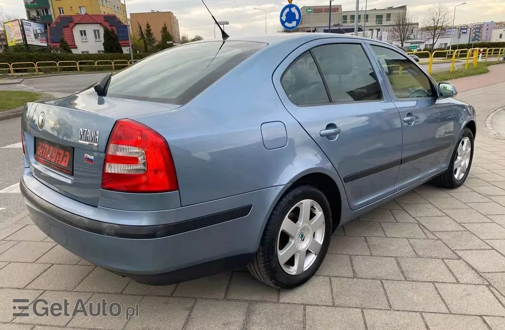 SKODA Octavia 