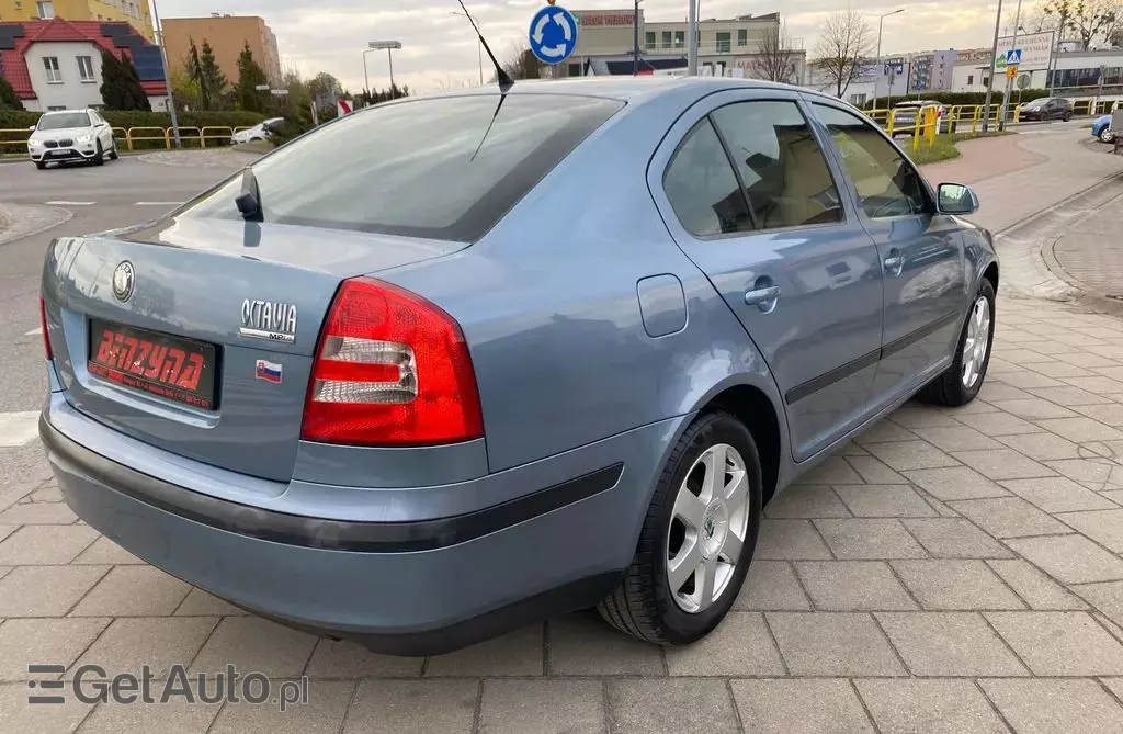 SKODA Octavia 