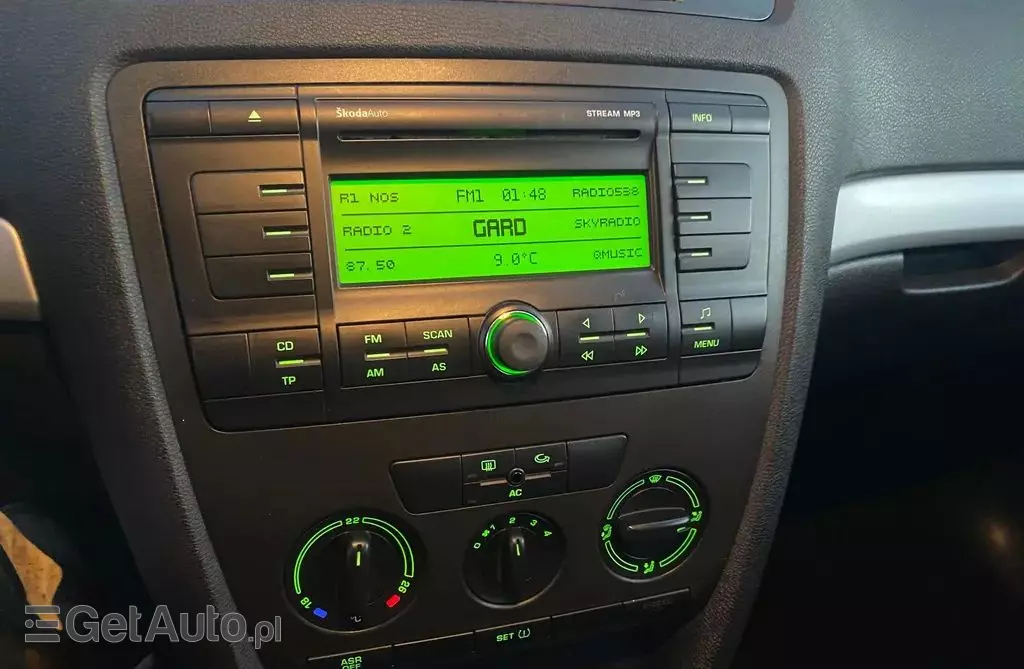 SKODA Octavia 