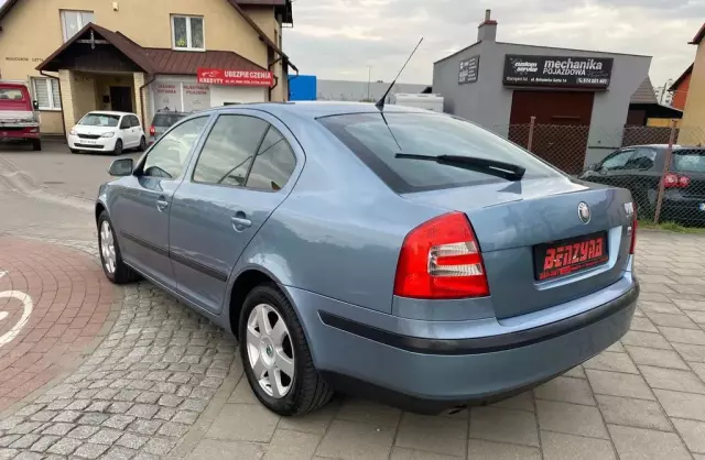 SKODA Octavia 