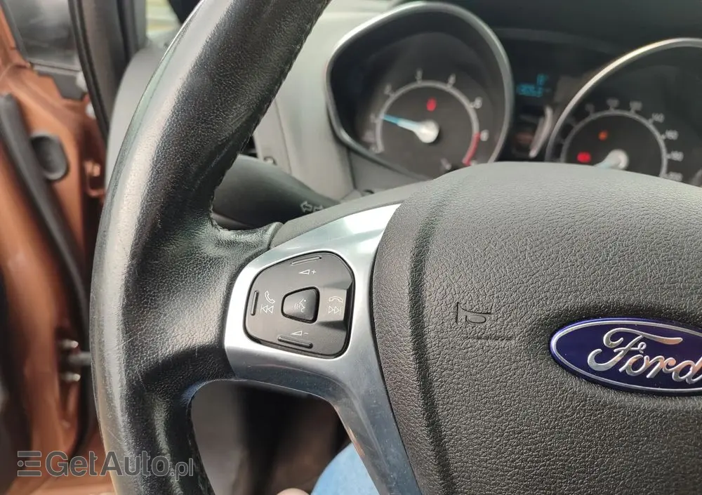FORD B-MAX 1.4 SYNC Edition