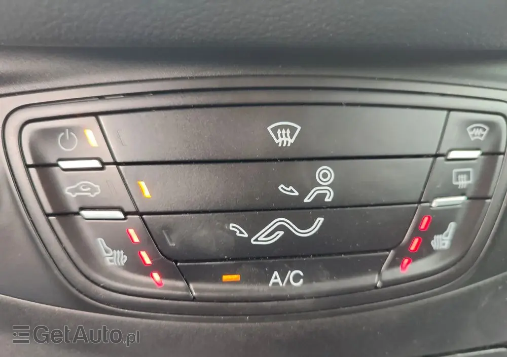 FORD B-MAX 1.4 SYNC Edition