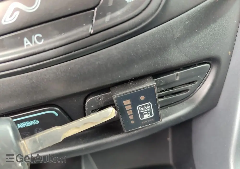 FORD B-MAX 1.4 SYNC Edition