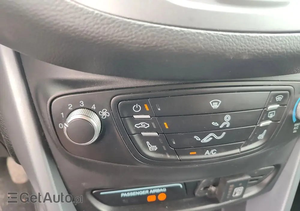 FORD B-MAX 1.4 SYNC Edition